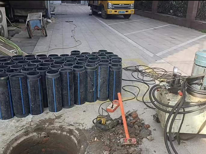 南长PE置换管厂家 DN315置换管 非开挖管短管置换